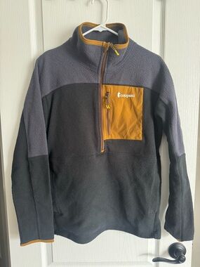 cotopaxi Black, Gray & Mustard Fleece Pullover Jacket